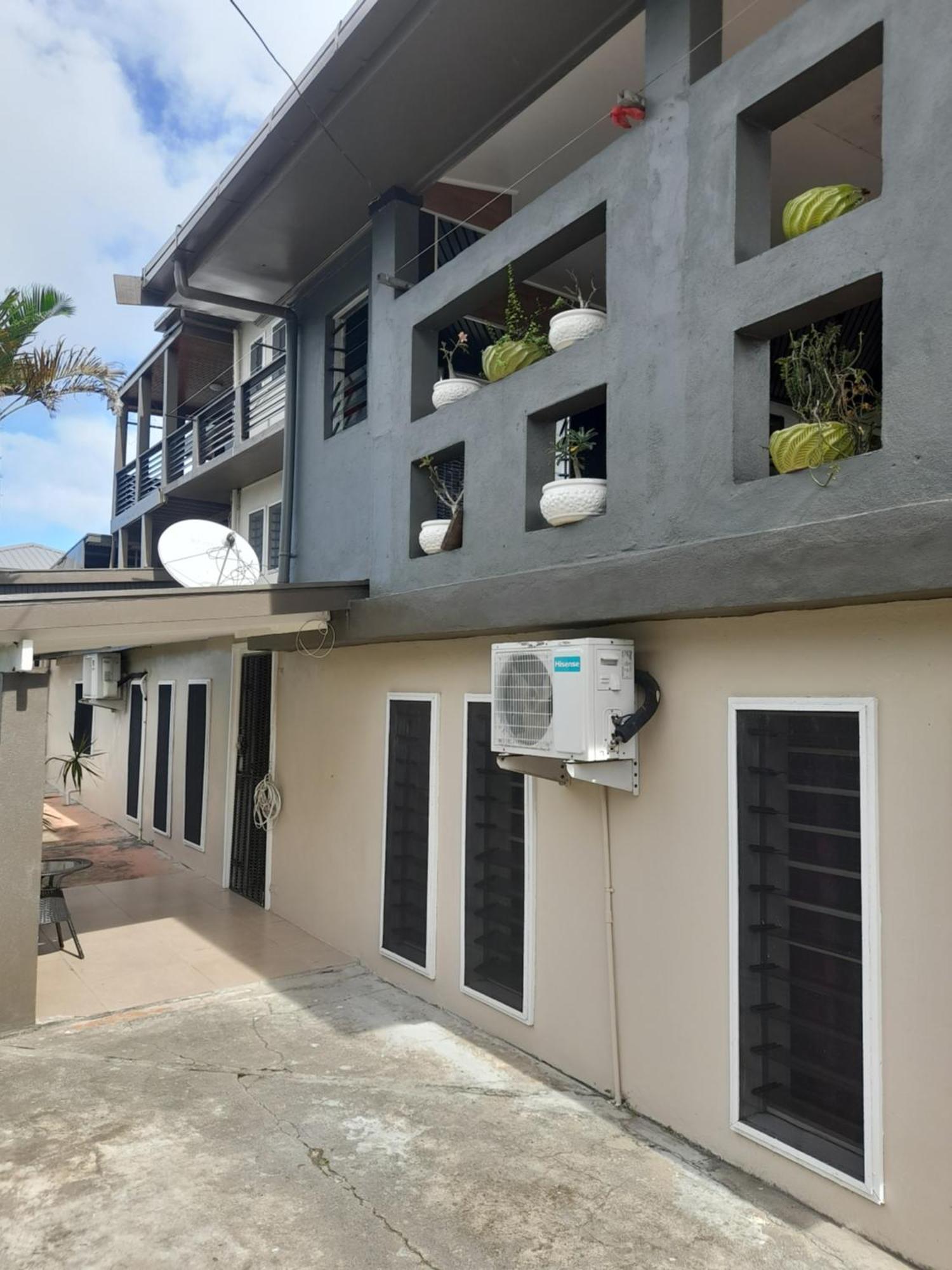Bidesi Villa Apartments ซุวา ภายนอก รูปภาพ