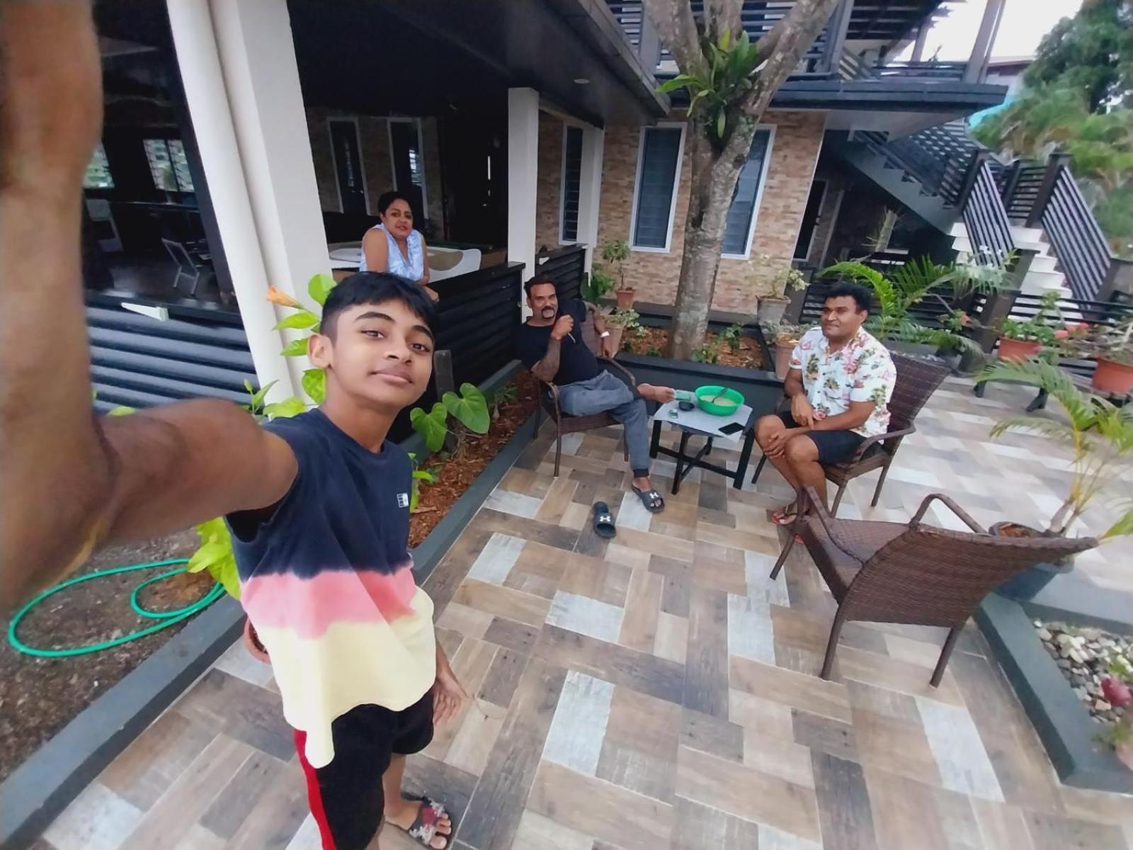 Bidesi Villa Apartments ซุวา ภายนอก รูปภาพ