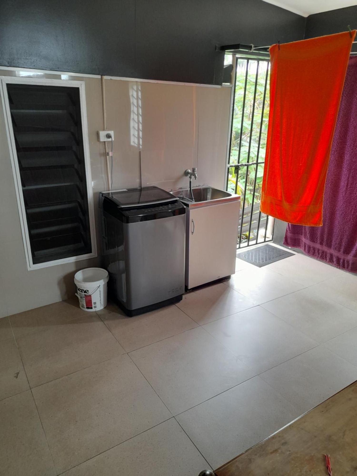Bidesi Villa Apartments ซุวา ภายนอก รูปภาพ
