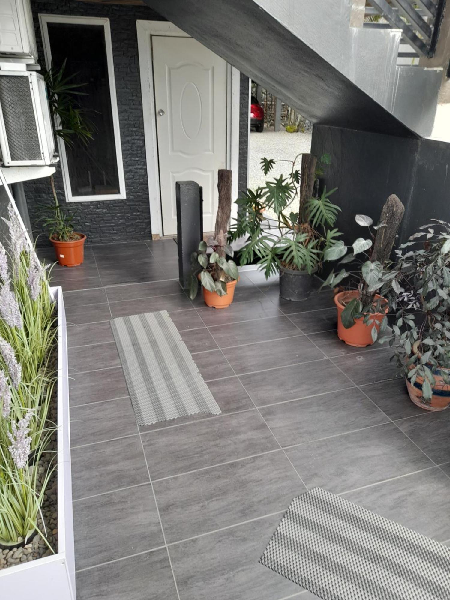 Bidesi Villa Apartments ซุวา ภายนอก รูปภาพ
