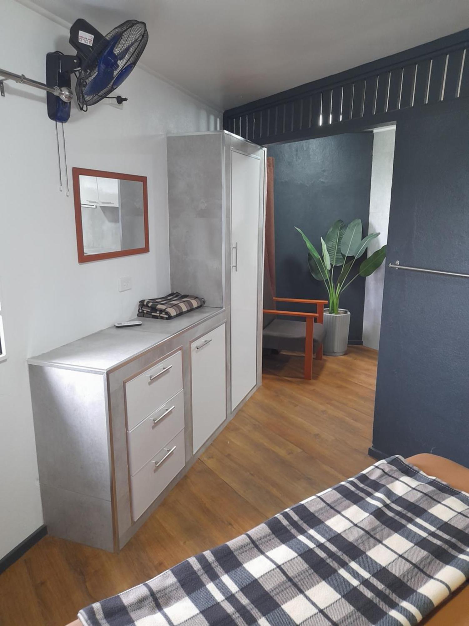 Bidesi Villa Apartments ซุวา ภายนอก รูปภาพ